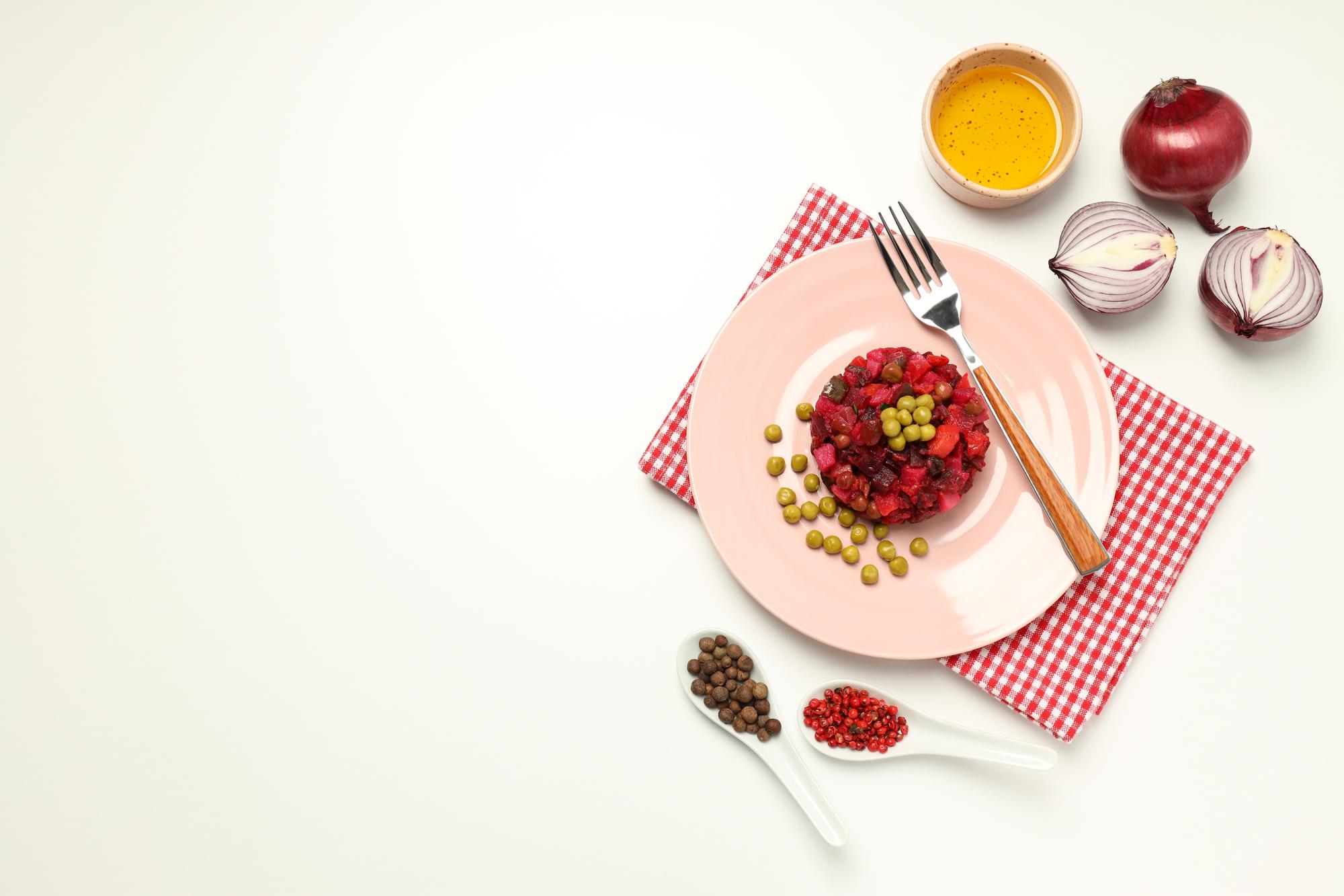 Plokščias patiekalas su vietiniais ingredientais